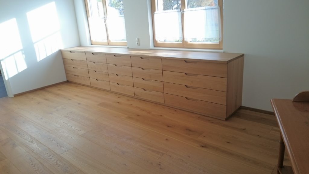 Kommode Eiche – Tischlerei Gröfler