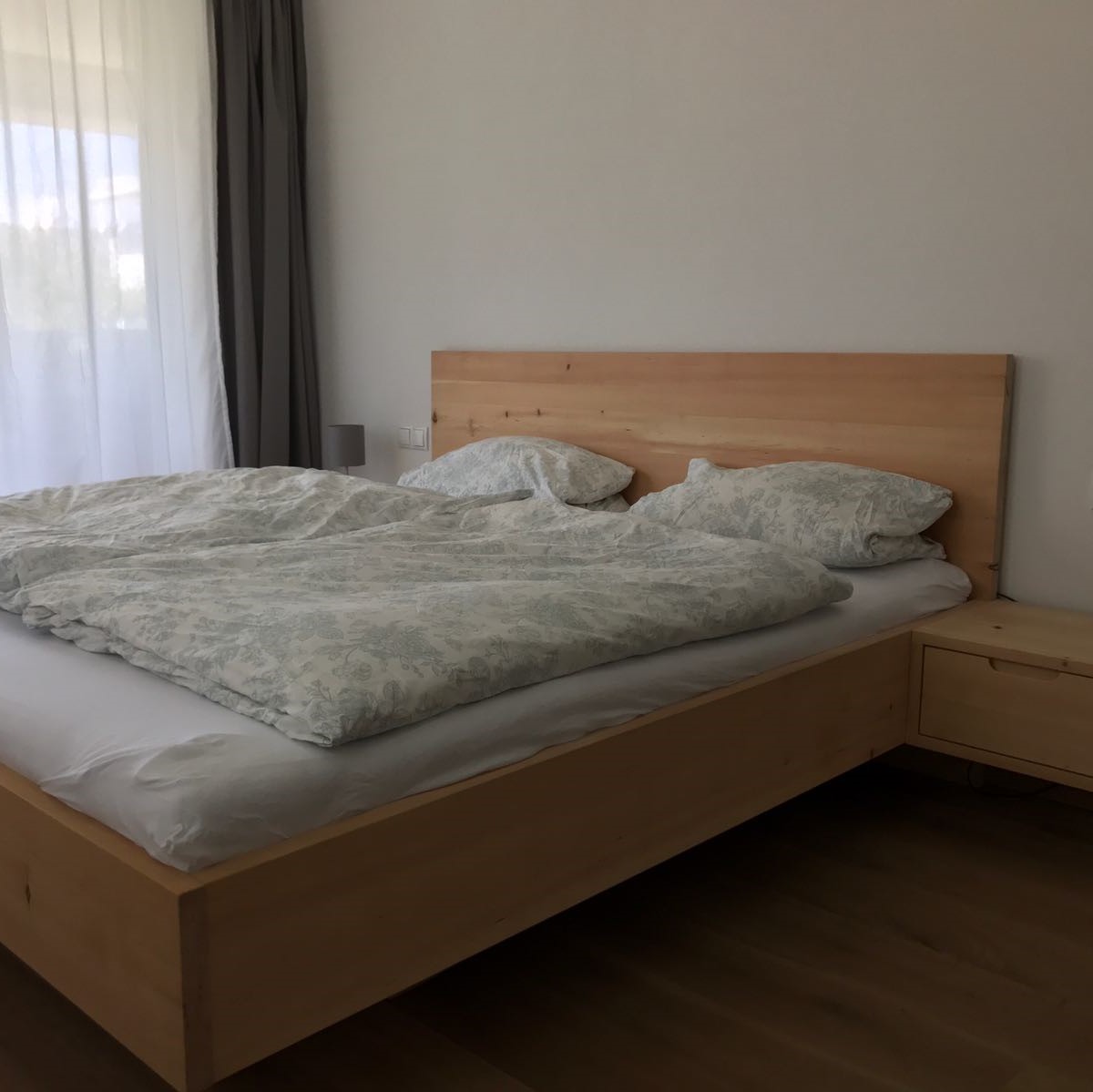 Schlafzimmer-Einrichtung nach Maß – Tischlerei Gröfler